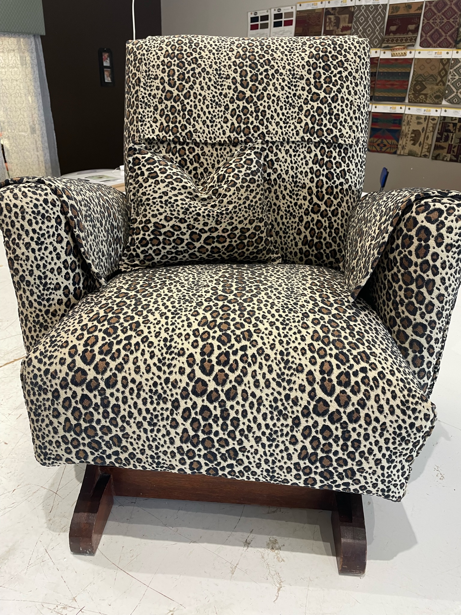 leopard-chair-af